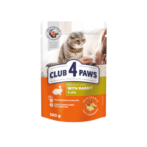 CLUB 4 PAWS PREMIUM "SU TRIUŠIENA DREBUČIUOSE". PILNAVERTIS DRĖGNI PAŠARAI SUAUGUSIOMS KATĖMS