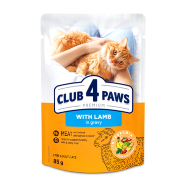 CLUB 4 PAWS PREMIUM "SU ĖRIENA PADAŽE". VISAVERTIS KONSERVUOTAS ĖDALAS SUAUGUSIOMS KATĖMS.
